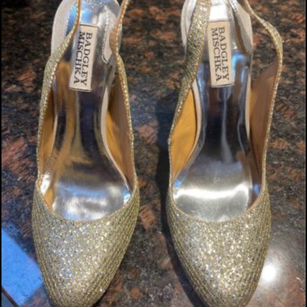 Beautiful evening  gold shoe